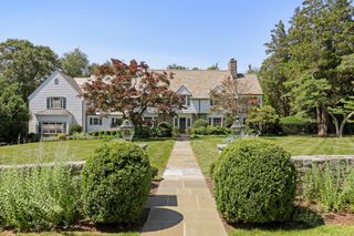 66 Stanton Road, Darien, CT 06820