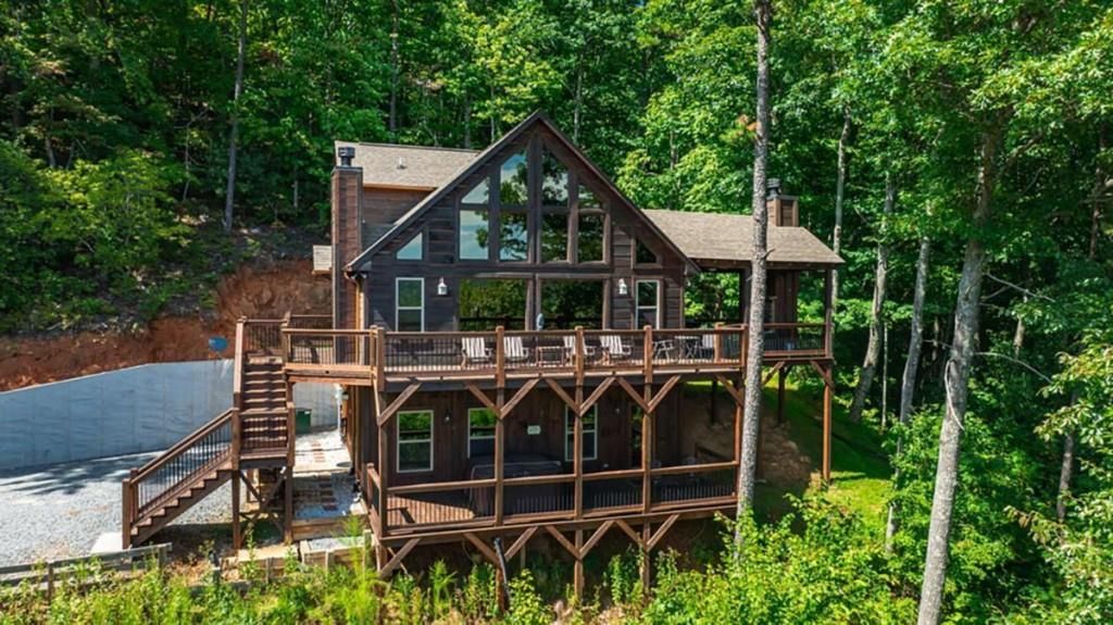300 Cloudland Trace, Epworth, GA 30541