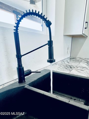 275 W 275 N, Pima, AZ 85543