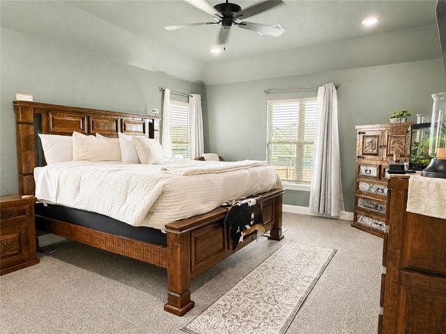 804 W Shane Court, Siloam Springs, AR 72761