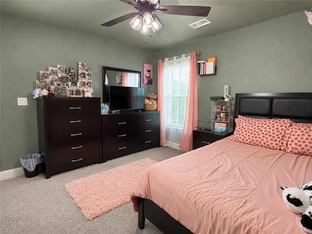 804 W Shane Court, Siloam Springs, AR 72761