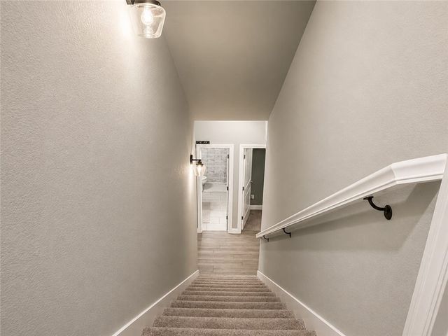 804 W Shane Court, Siloam Springs, AR 72761
