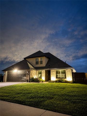 804 W Shane Court, Siloam Springs, AR 72761