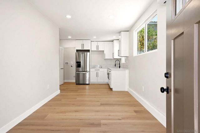 3581 85 45th St, San Diego, CA 92105