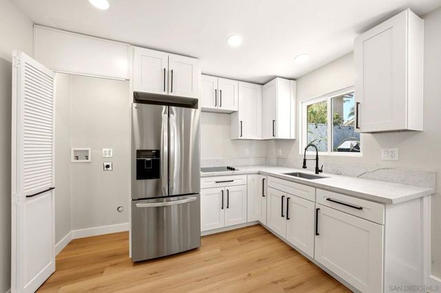 3581 85 45th St, San Diego, CA 92105