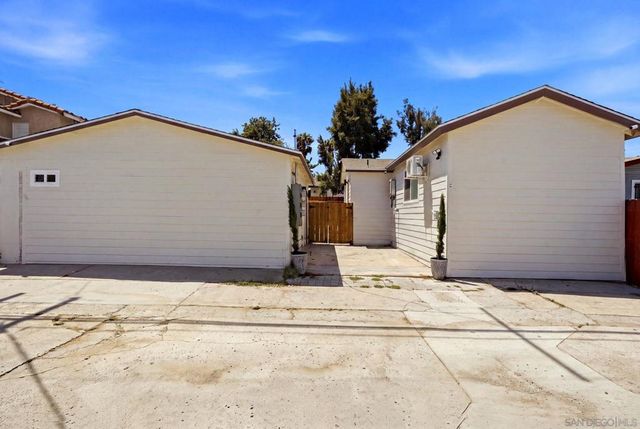 3581 85 45th St, San Diego, CA 92105