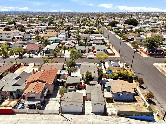 3581 85 45th St, San Diego, CA 92105