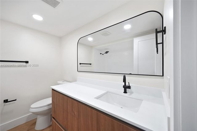 2548 N 38th Ave C-23, Hollywood, FL 33021