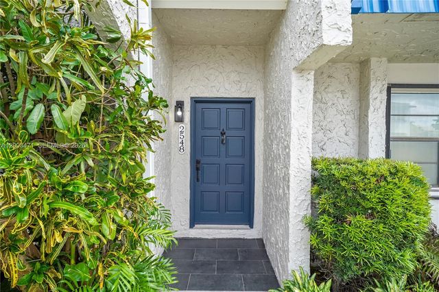 2548 N 38th Ave C-23, Hollywood, FL 33021