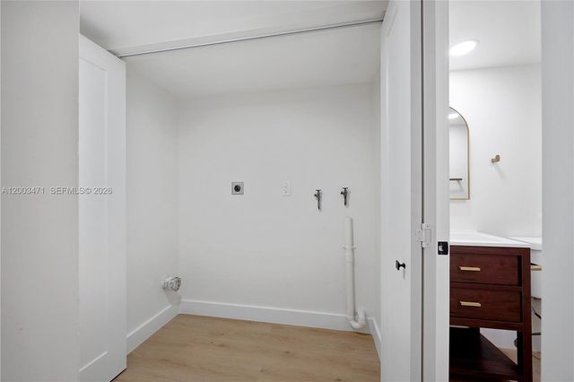 2548 N 38th Ave C-23, Hollywood, FL 33021