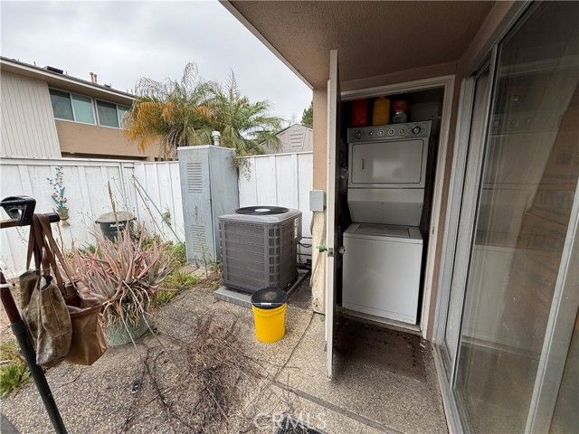 919 Glencliff Street, La Habra, CA 90631