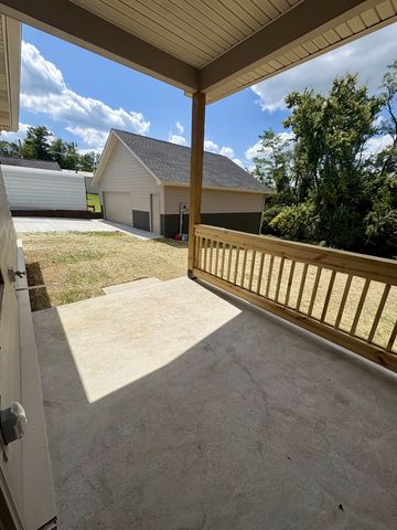 3012 Sumner Dr, Westmoreland, TN 37186