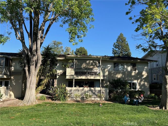 254 Calle Aragon B, Laguna Woods, CA 92637
