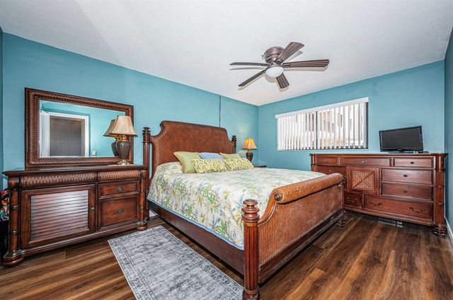 6295 BAHIA DEL MAR CIRCLE 204, St Petersburg, FL 33715