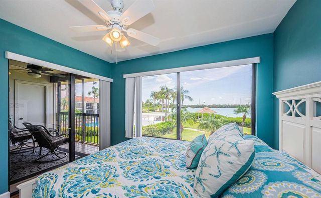 6295 BAHIA DEL MAR CIRCLE 204, St Petersburg, FL 33715