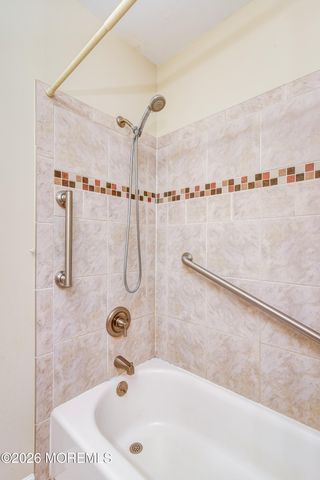 6 Preston Court, Toms River, NJ 08757