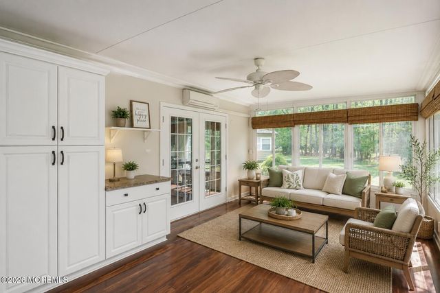 6 Preston Court, Toms River, NJ 08757