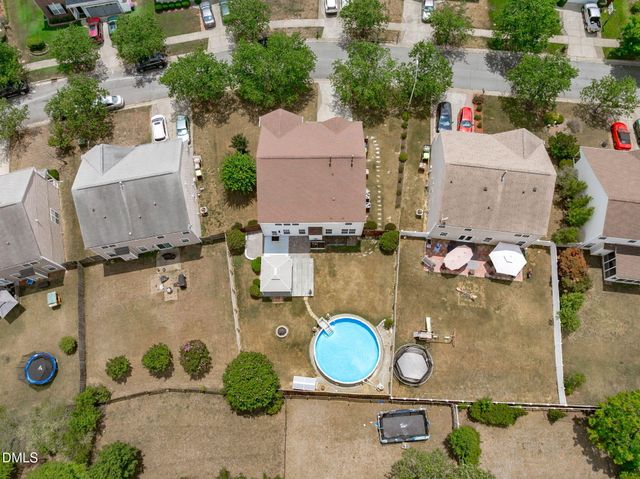 141 Chandler Springs Drive, Holly Springs, NC 27540