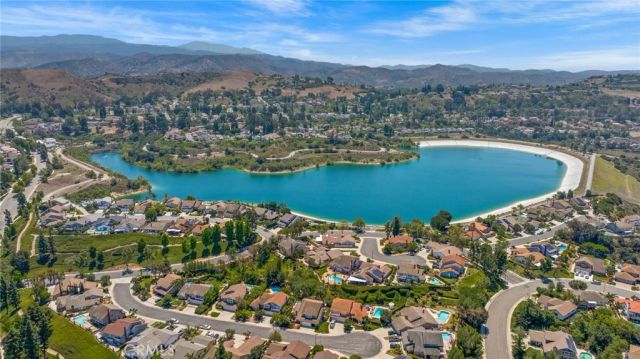 7833 E Viewrim, Anaheim Hills, CA 92808