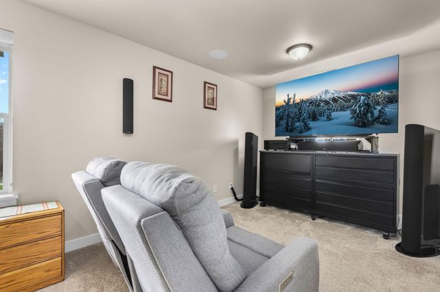 2713 NE Black Oak Place, Bend, OR 97701