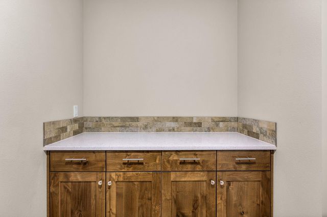 2713 NE Black Oak Place, Bend, OR 97701