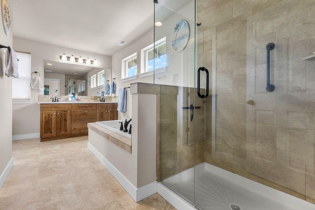 2713 NE Black Oak Place, Bend, OR 97701