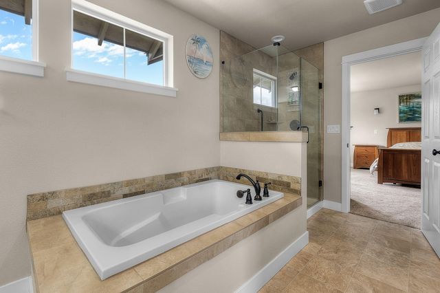 2713 NE Black Oak Place, Bend, OR 97701