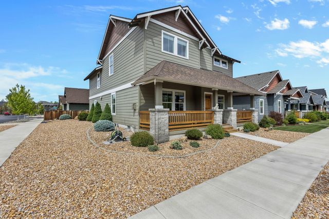 2713 NE Black Oak Place, Bend, OR 97701