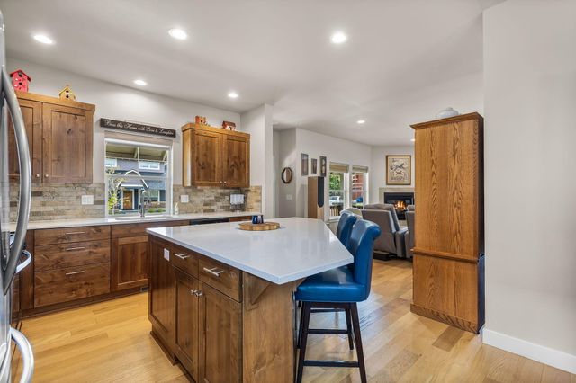2713 NE Black Oak Place, Bend, OR 97701