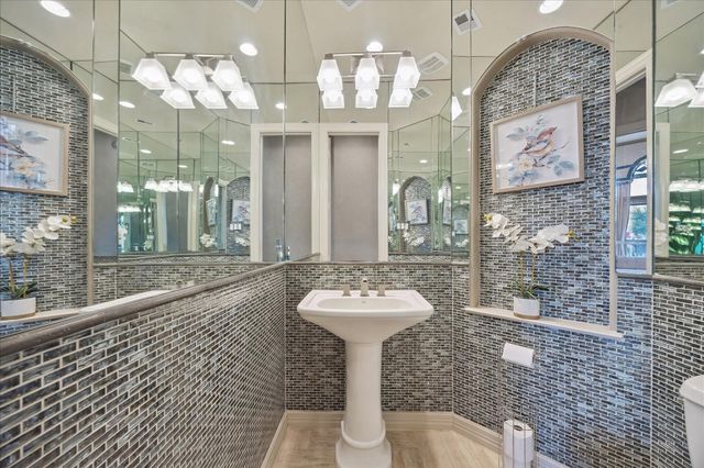 4806 Beamer Creek Court, Sugar Land, TX 77479
