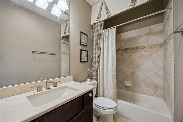 4806 Beamer Creek Court, Sugar Land, TX 77479
