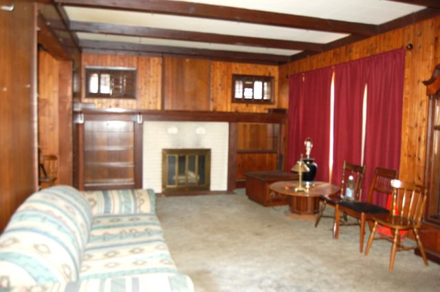 1523 Amy Avenue, Whiting, IN 46394