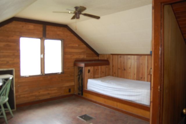 1523 Amy Avenue, Whiting, IN 46394