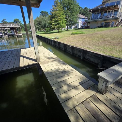 72 Edgewater Way, Point Blank, TX 77364