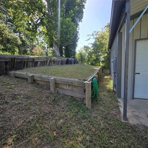 72 Edgewater Way, Point Blank, TX 77364