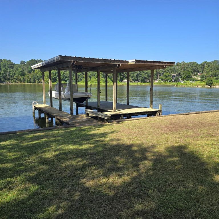 72 Edgewater Way, Point Blank, TX 77364