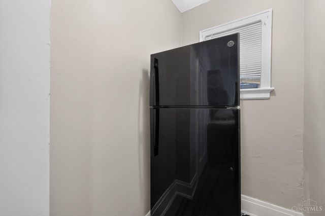 2205 Crane Avenue, Cincinnati, OH 45207