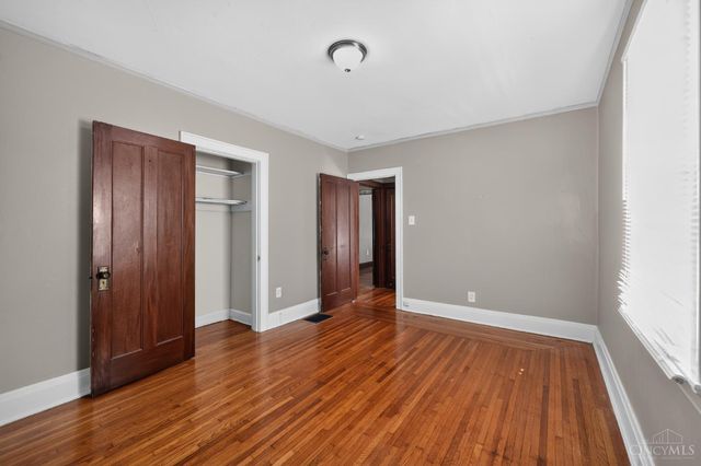 2205 Crane Avenue, Cincinnati, OH 45207