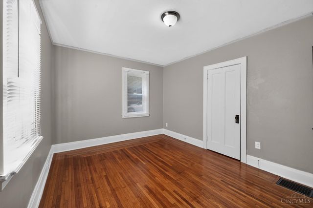 2205 Crane Avenue, Cincinnati, OH 45207