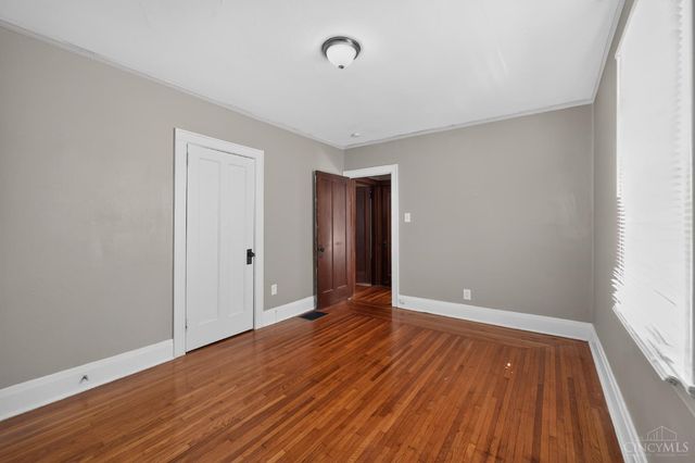2205 Crane Avenue, Cincinnati, OH 45207