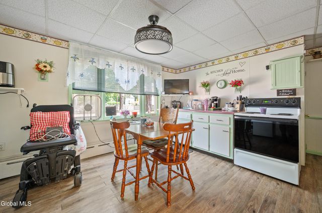 319 Speigletown Road, Schaghticoke, NY 12182