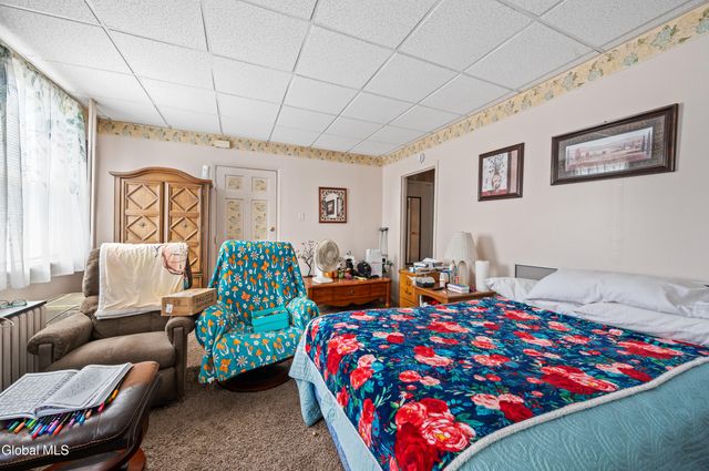 319 Speigletown Road, Schaghticoke, NY 12182