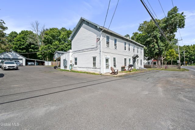 319 Speigletown Road, Schaghticoke, NY 12182