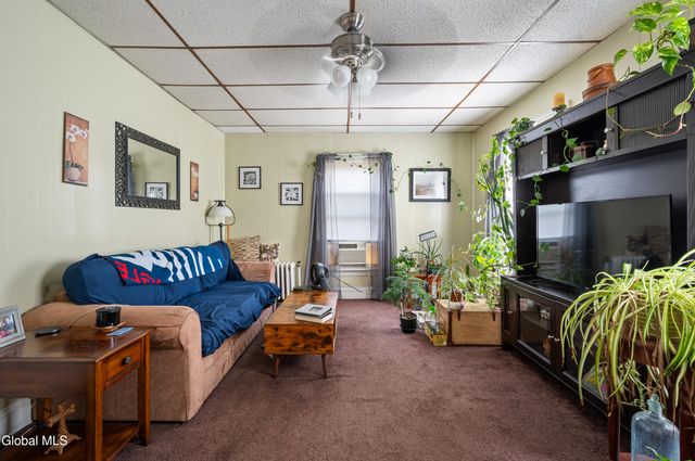 319 Speigletown Road, Schaghticoke, NY 12182