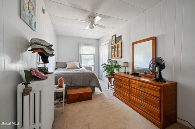 319 Speigletown Road, Schaghticoke, NY 12182