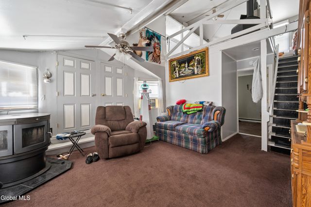 319 Speigletown Road, Schaghticoke, NY 12182