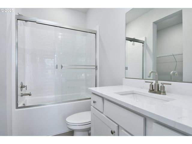 5334 Ne 68TH St, Vancouver, WA 98661