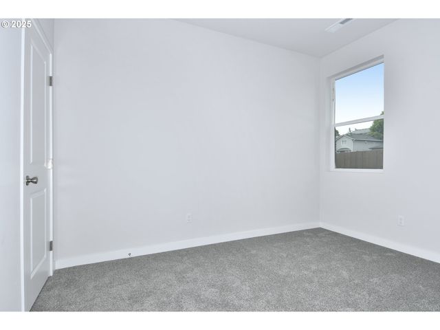 5334 Ne 68TH St, Vancouver, WA 98661