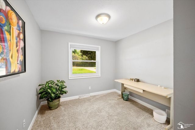 9515 Summerfield Road, Temperance, MI 48182