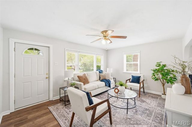 4325 Saint Dominic Lane, St Ann, MO 63074